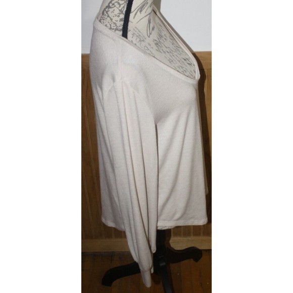 GAP Women's M Pullover Long Sleeve Round Neck T Shirt Top Blouse Cream Round Hem - Picture 3 of 7